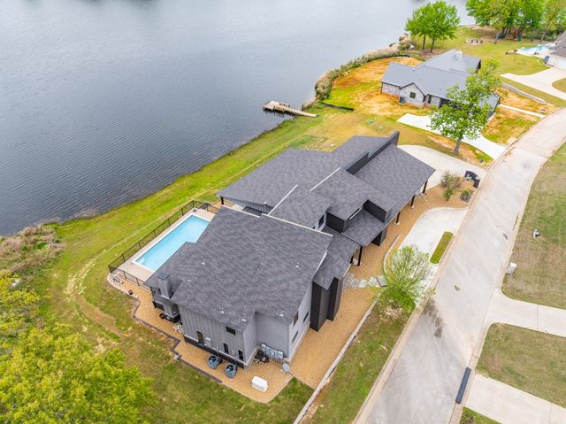 24116 Sun Ridge Road, Lindale, TX 75771
