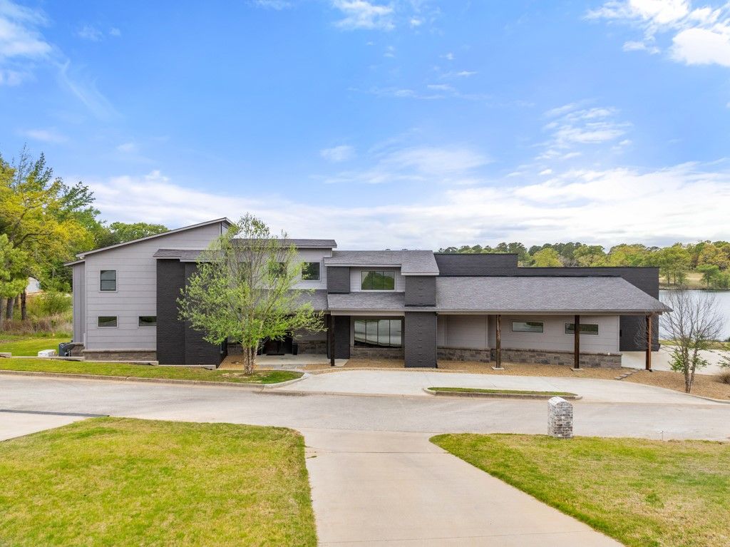 24116 Sun Ridge Road, Lindale, TX 75771