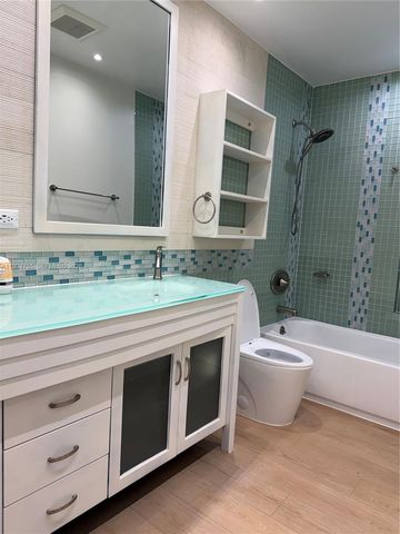 5120 Carillo St, Coral Gables, FL 33146