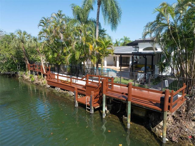 5120 Carillo St, Coral Gables, FL 33146