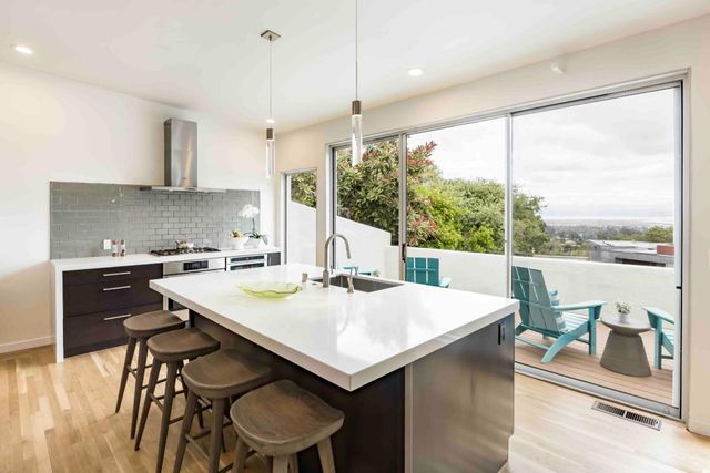 25 Carrera Court, Redwood City, CA 94062