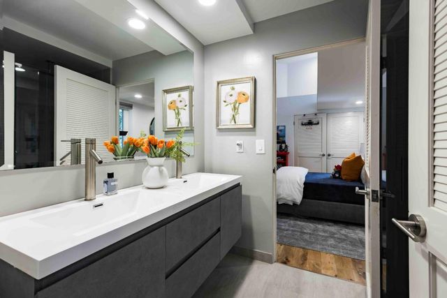 25 Carrera Court, Redwood City, CA 94062