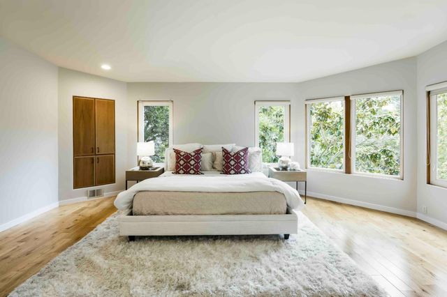 25 Carrera Court, Redwood City, CA 94062
