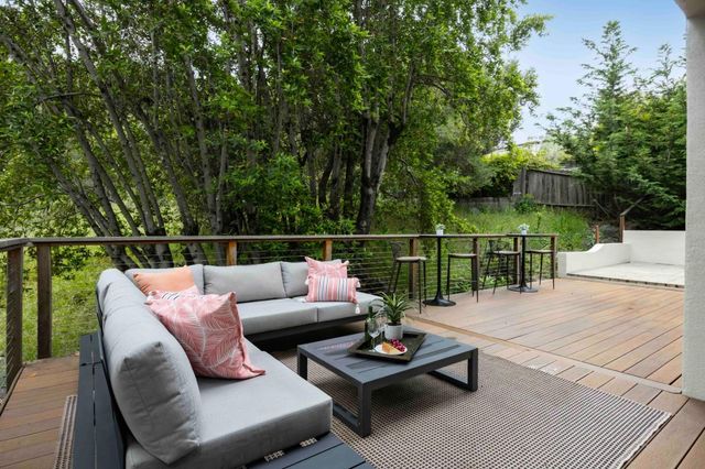 25 Carrera Court, Redwood City, CA 94062