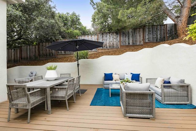 25 Carrera Court, Redwood City, CA 94062