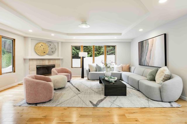 25 Carrera Court, Redwood City, CA 94062