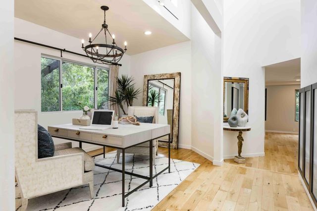25 Carrera Court, Redwood City, CA 94062