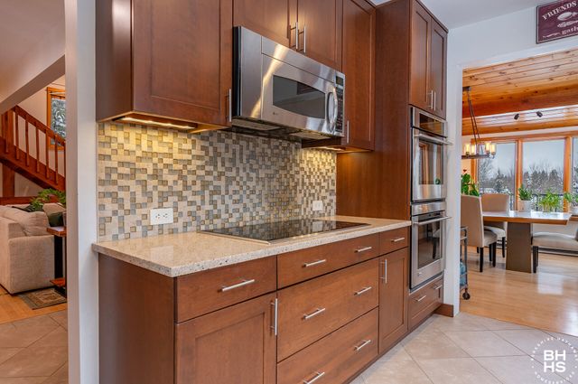 115 Averyville Road, Lake Placid, NY 12946