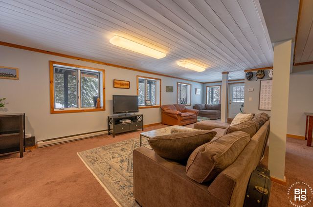 115 Averyville Road, Lake Placid, NY 12946