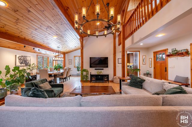 115 Averyville Road, Lake Placid, NY 12946