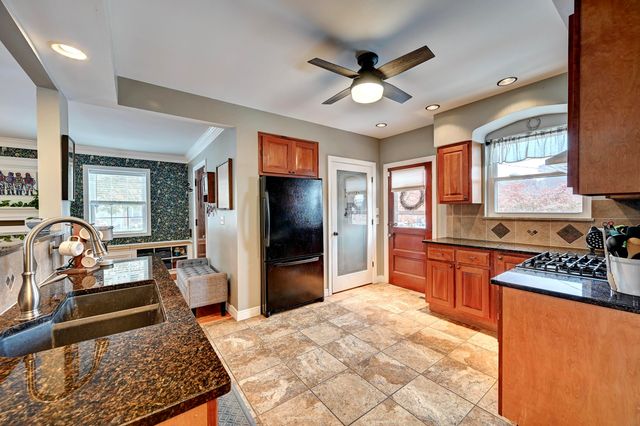 40 W Crittenden Avenue, Fort Wright, KY 41011