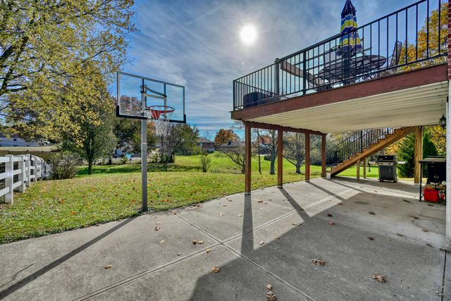 40 W Crittenden Avenue, Fort Wright, KY 41011