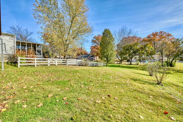 40 W Crittenden Avenue, Fort Wright, KY 41011