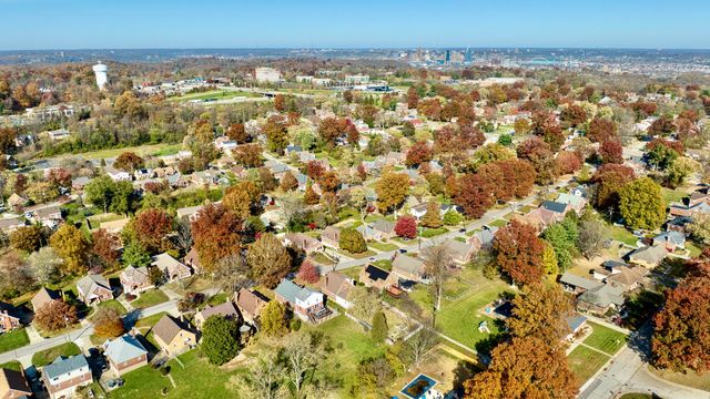 40 W Crittenden Avenue, Fort Wright, KY 41011