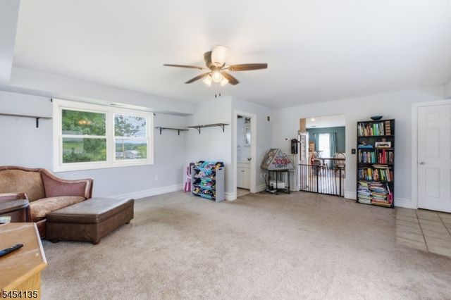 72 County Rd 639, Wantage Twp., NJ 07461
