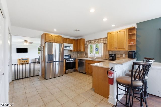 72 County Rd 639, Wantage Twp., NJ 07461