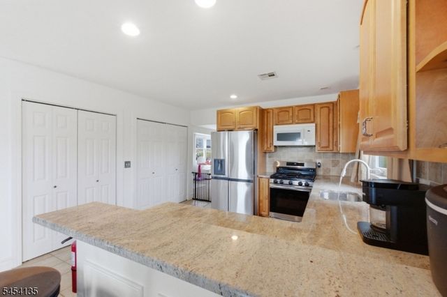 72 County Rd 639, Wantage Twp., NJ 07461