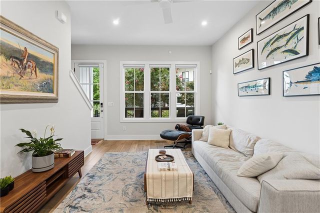 913 Brees Court, Atlanta, GA 30318