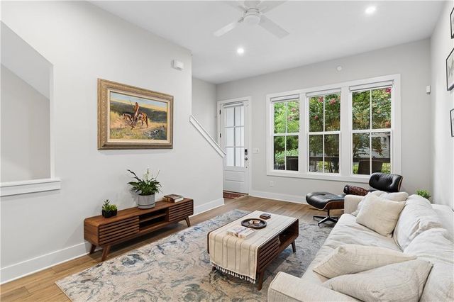 913 Brees Court, Atlanta, GA 30318