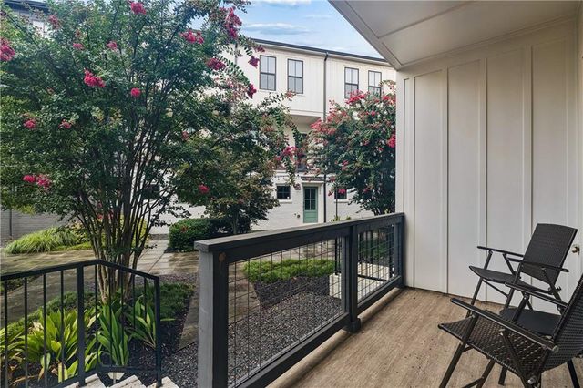 913 Brees Court, Atlanta, GA 30318