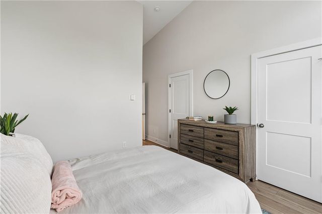 913 Brees Court, Atlanta, GA 30318