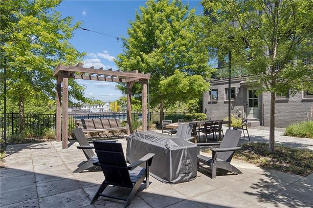 913 Brees Court, Atlanta, GA 30318