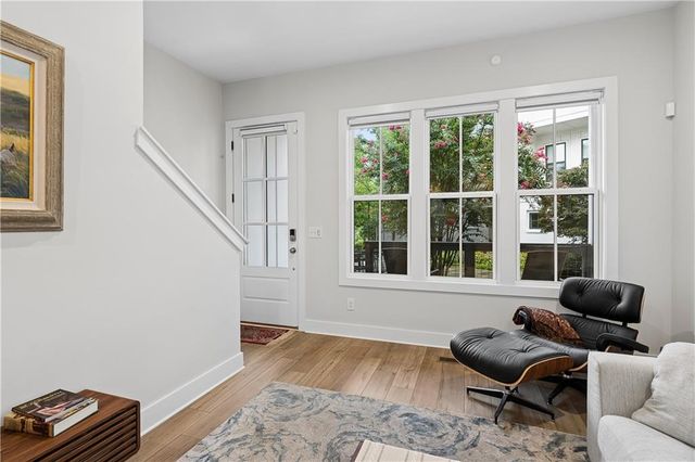 913 Brees Court, Atlanta, GA 30318