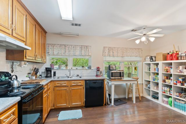 1904 COUNTY RD 19 Road, Prattville, AL 36067