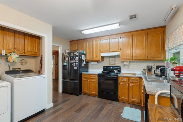 1904 COUNTY RD 19 Road, Prattville, AL 36067
