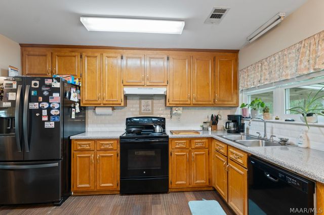1904 COUNTY RD 19 Road, Prattville, AL 36067