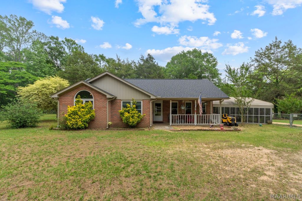 1904 COUNTY RD 19 Road, Prattville, AL 36067