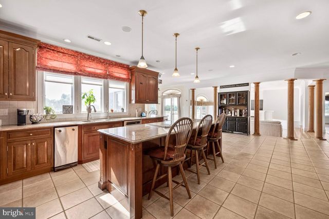 230 POINT AIRY RD, Pilesgrove, NJ 08098