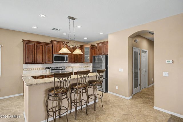 945 W EMPRESS TREE Avenue, San Tan Valley, AZ 85140