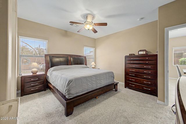 945 W EMPRESS TREE Avenue, San Tan Valley, AZ 85140