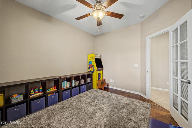 945 W EMPRESS TREE Avenue, San Tan Valley, AZ 85140