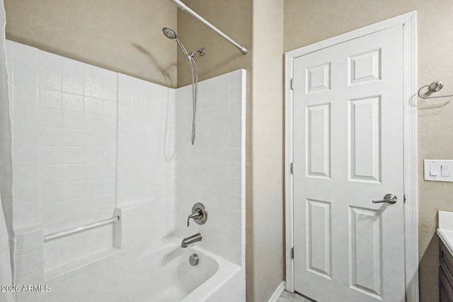 945 W EMPRESS TREE Avenue, San Tan Valley, AZ 85140