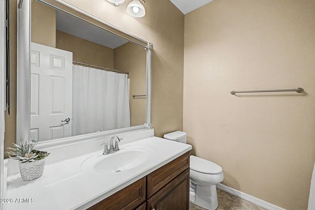 945 W EMPRESS TREE Avenue, San Tan Valley, AZ 85140