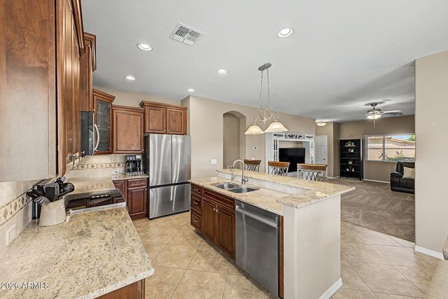 945 W EMPRESS TREE Avenue, San Tan Valley, AZ 85140