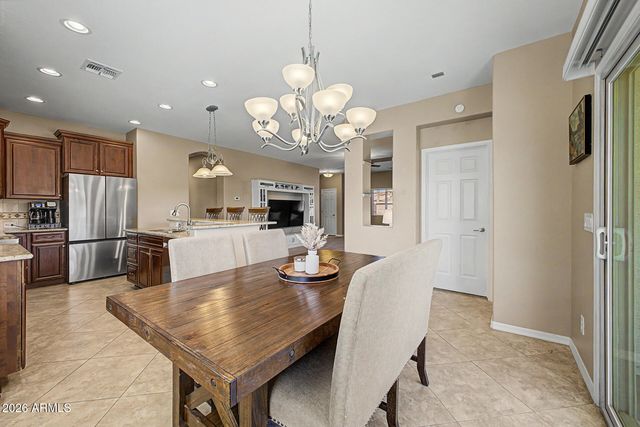 945 W EMPRESS TREE Avenue, San Tan Valley, AZ 85140