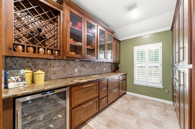 16903 Mustang Trail Drive, Magnolia, TX 77355