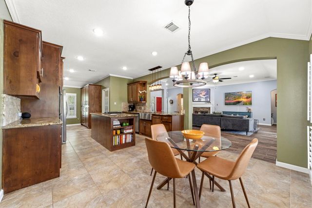 16903 Mustang Trail Drive, Magnolia, TX 77355