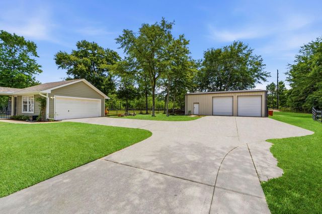 16903 Mustang Trail Drive, Magnolia, TX 77355