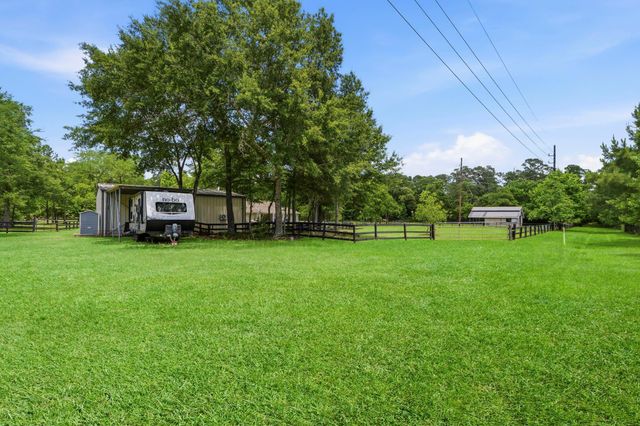 16903 Mustang Trail Drive, Magnolia, TX 77355
