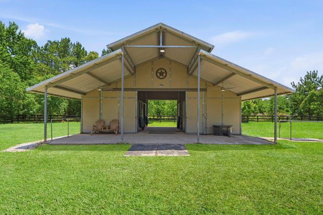 16903 Mustang Trail Drive, Magnolia, TX 77355