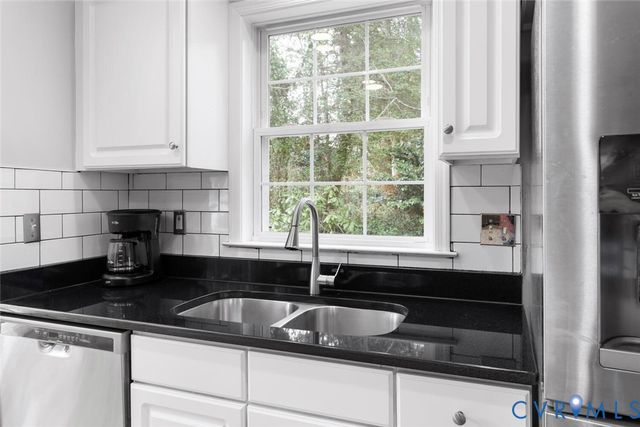 1601 Pine Edge Ln, Henrico, VA 23229