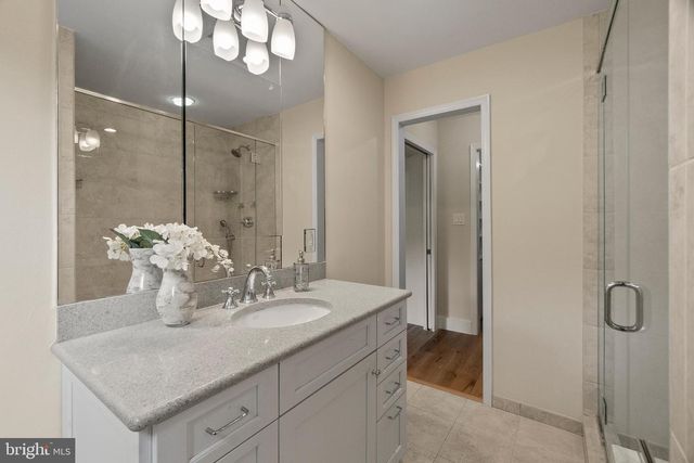 6358 BRAMPTON CT, Alexandria, VA 22304