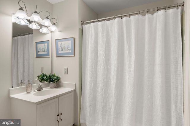 6358 BRAMPTON CT, Alexandria, VA 22304