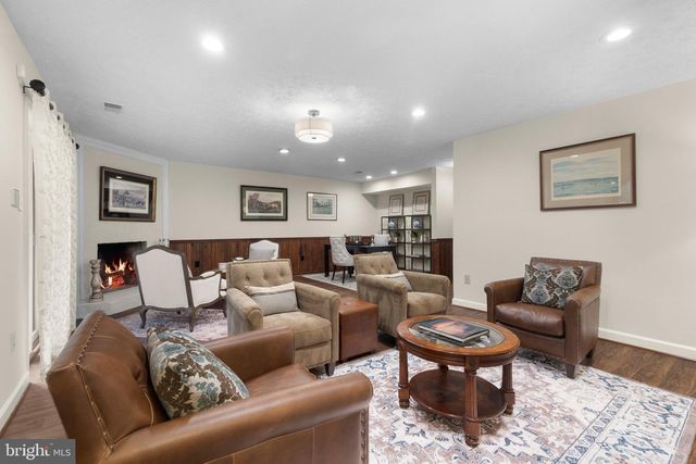 6358 BRAMPTON CT, Alexandria, VA 22304