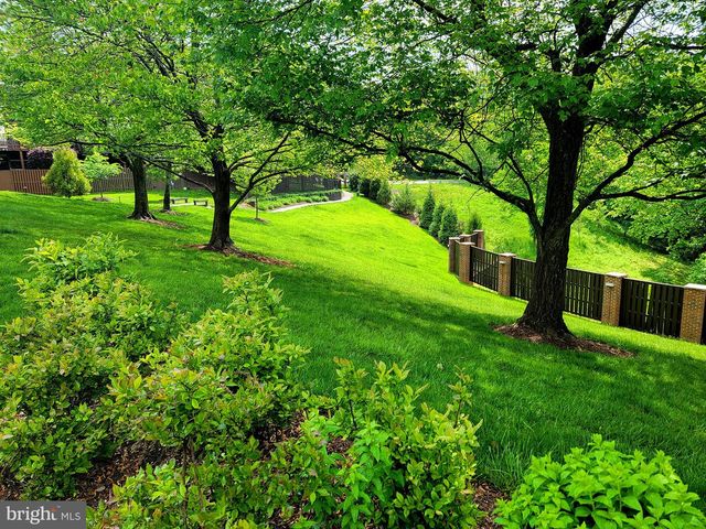 6358 BRAMPTON CT, Alexandria, VA 22304