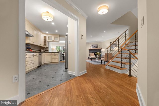 6358 BRAMPTON CT, Alexandria, VA 22304